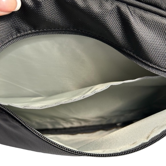 Brenthaven Computer Bag - Picture 11 of 16